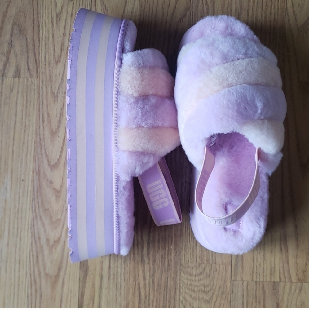 NWT DISCO Platform Ugg Slides